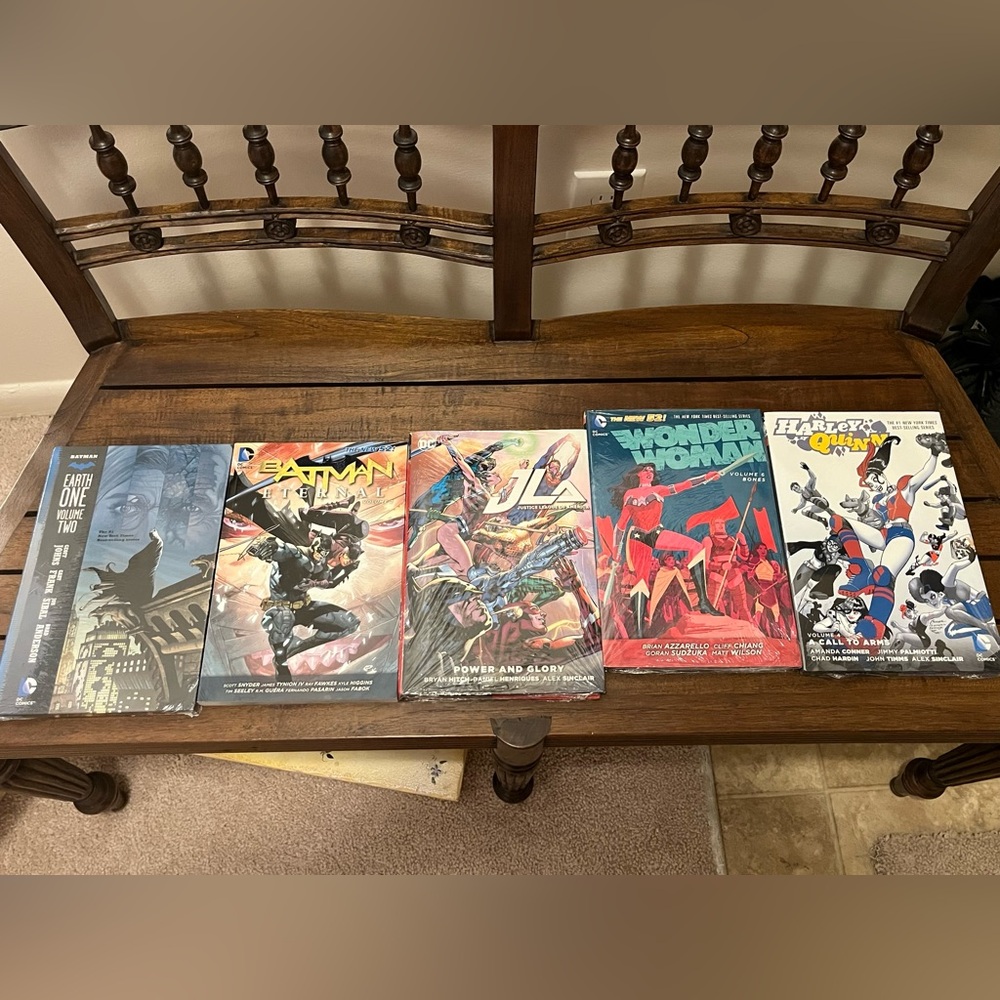 DC comics bundle Batman Superman Wonder Woman Justice League